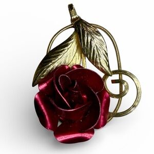 Vintage Elegant Gold & Red Rose Pendant only